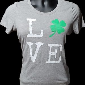 NWT Women's Love Tshirt